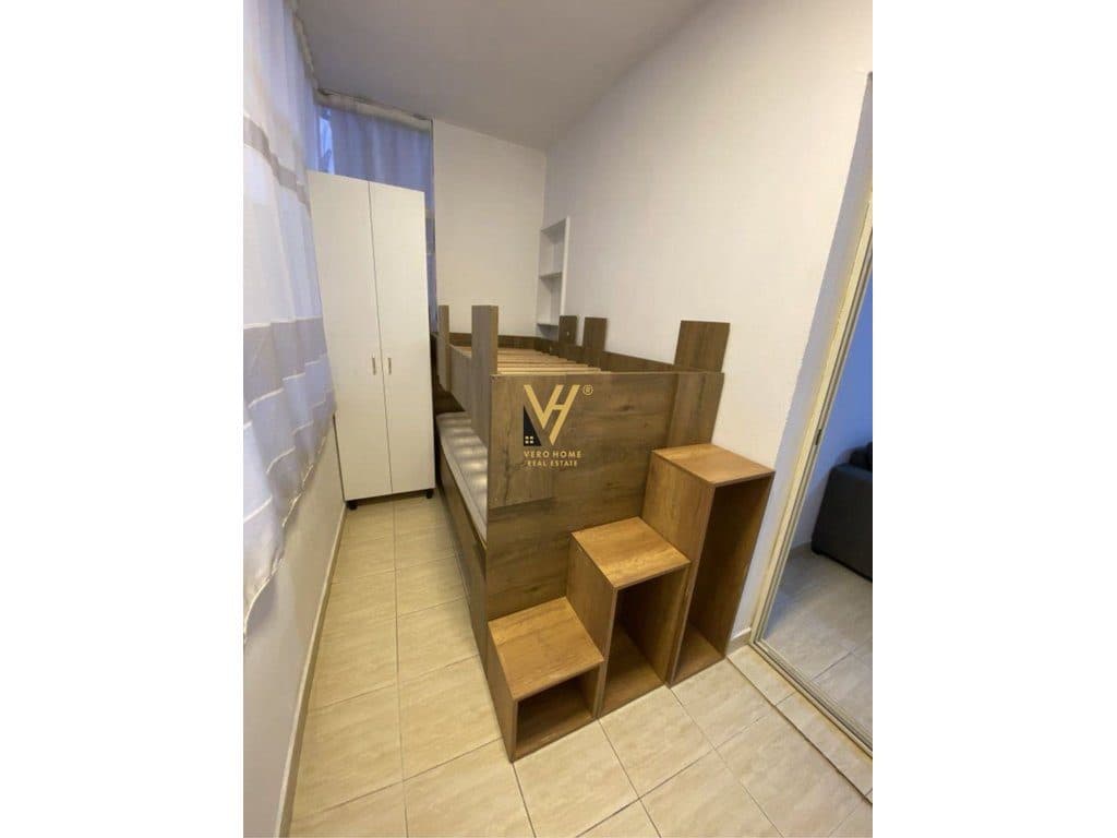 JEPET APARTAMENT 2+1+BLK ME QERA NE SELITE 800 EURO 4
