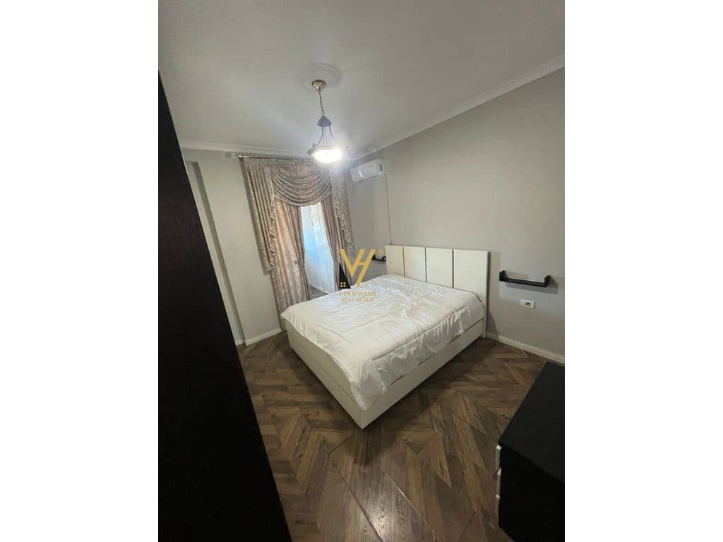 JEPET APARTAMENT 3+1+2+BLK ME QERA TE BLLOKU I VILAVE, SELITE 85.000 LEKE 3