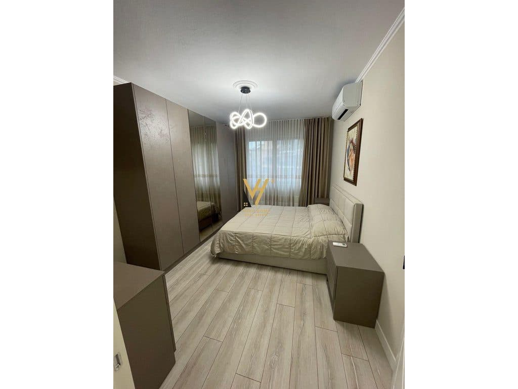 JEPET APARTAMENT 1+1+BLK ME QIRA TE RRUGA E KOSOVAREVE 800 EURO 4