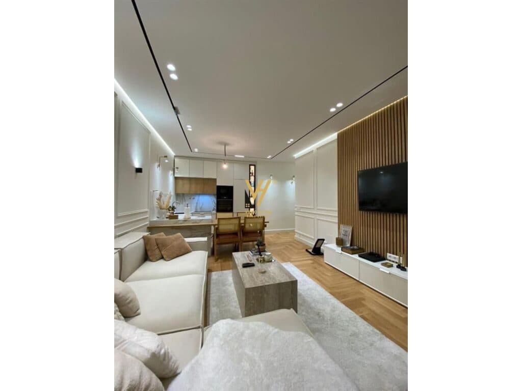 Shitet Apartament 1+1+ballkon te Rruga 5 Maji 79 m2 3