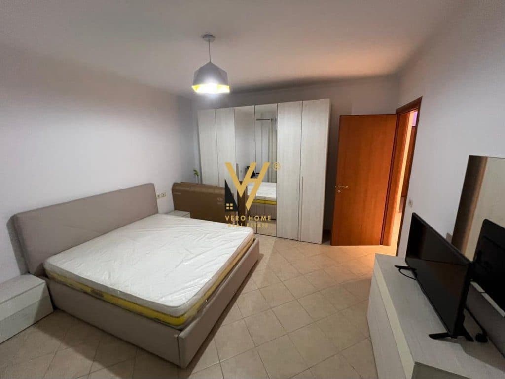 JEPET APARTAMENT 2+1+BLK ME QERA TE KOMUNA PARISIT 85.000 LEKE 4