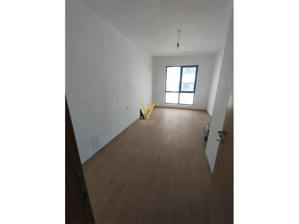 JEPET APARTAMENT 3+1+2+BLK ME QIRA TE 5 MAJI 450 EURO