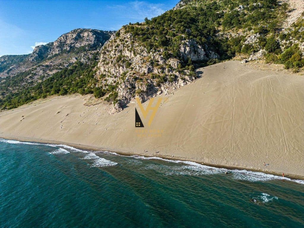 SHITET TOKE 1.000 M2 TE RANA E HEDHUN, LEZHE 250.000 EURO