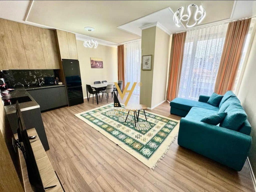 JEPET APARTAMENT 2+1+2+BLK ME QERA TE PAZARI I RI 80.000 LEKE