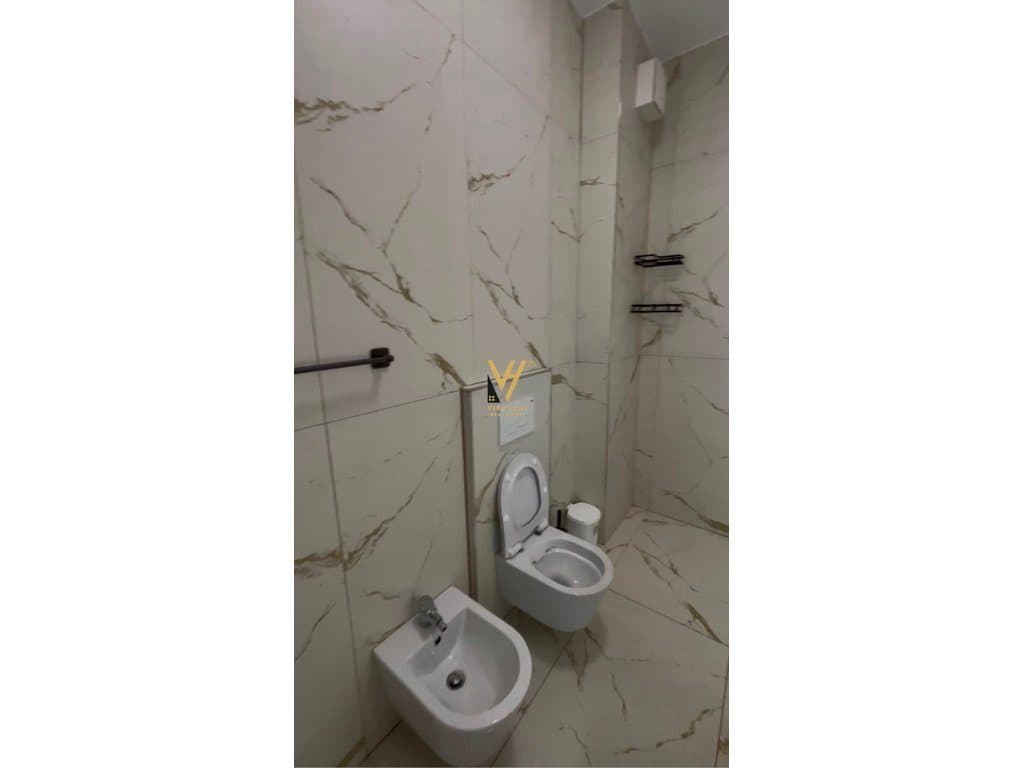 JEPET APARTAMENT 1+1+BLK ME QERA NE SAUK 60.000 LEKE 4