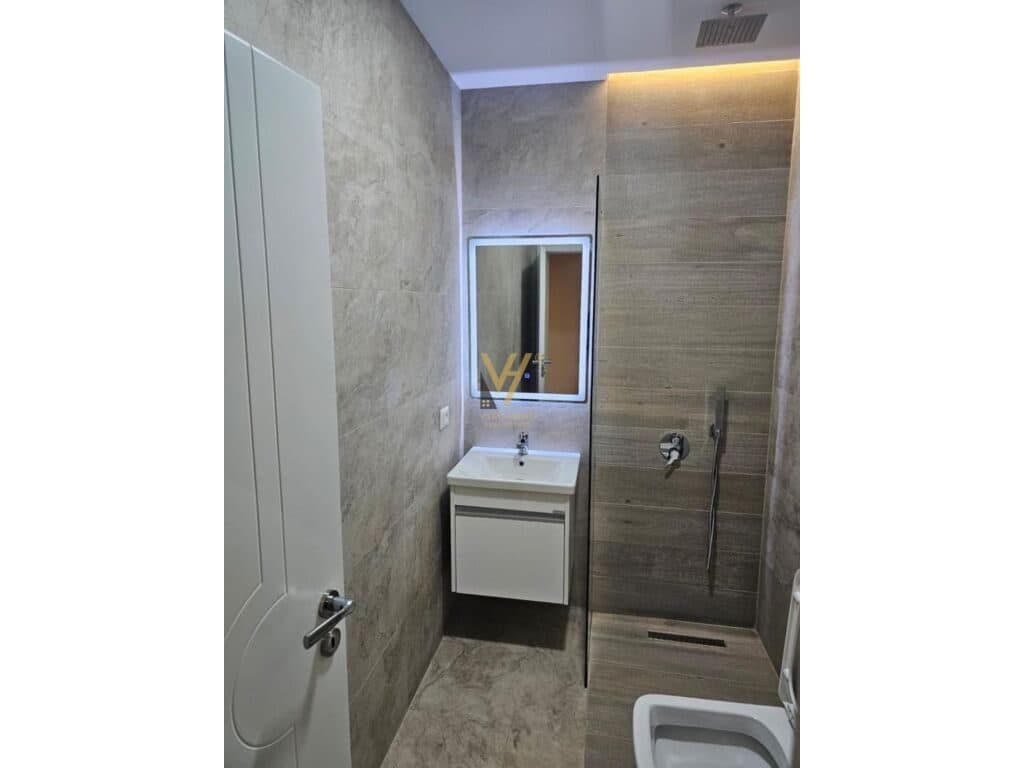 Jepet Apartament 1+1 me qera ne Bllok 60 m2 3