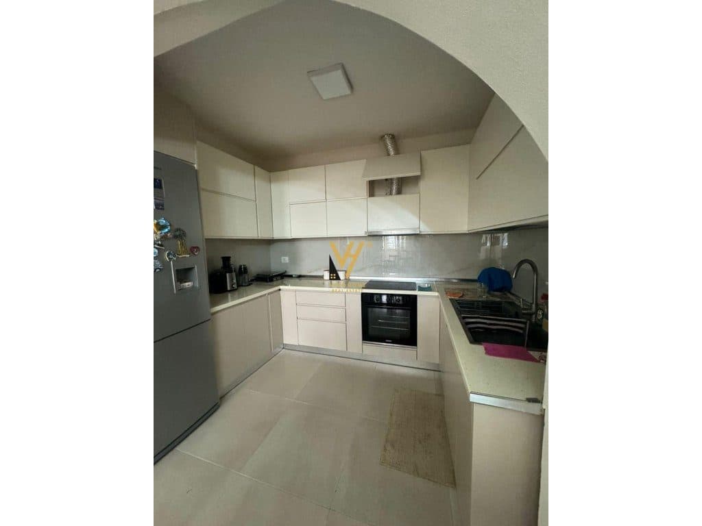 JEPET APARTAMENT 1+1 ME QERA TE SHESHI WILSON 600 EURO 3