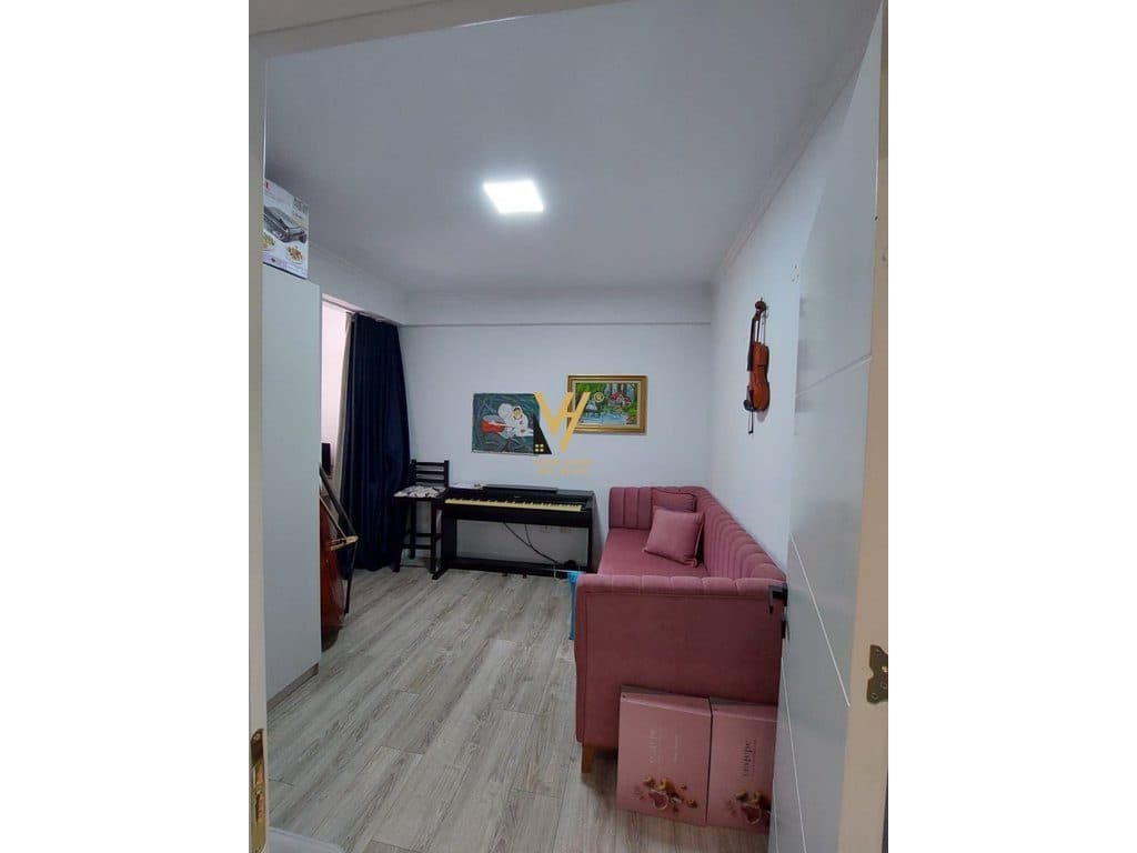 JEPET APARTAMENT 3+1+2+2BLK ME QERA TE SELVIA 1.000 EURO 4