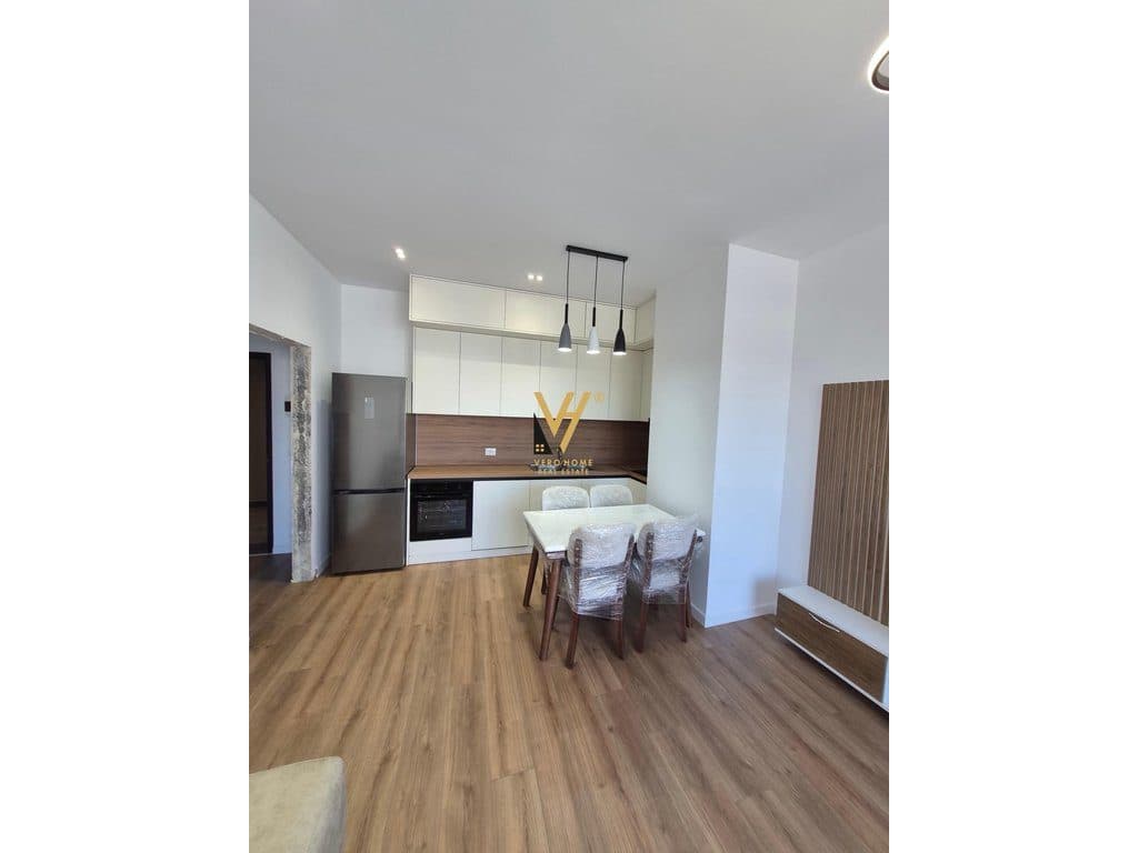 JEPET APARTAMENT 1+1+BLK ME QIRA TE ISH SHESHI SHQIPONJA 65.000 LEKE 2