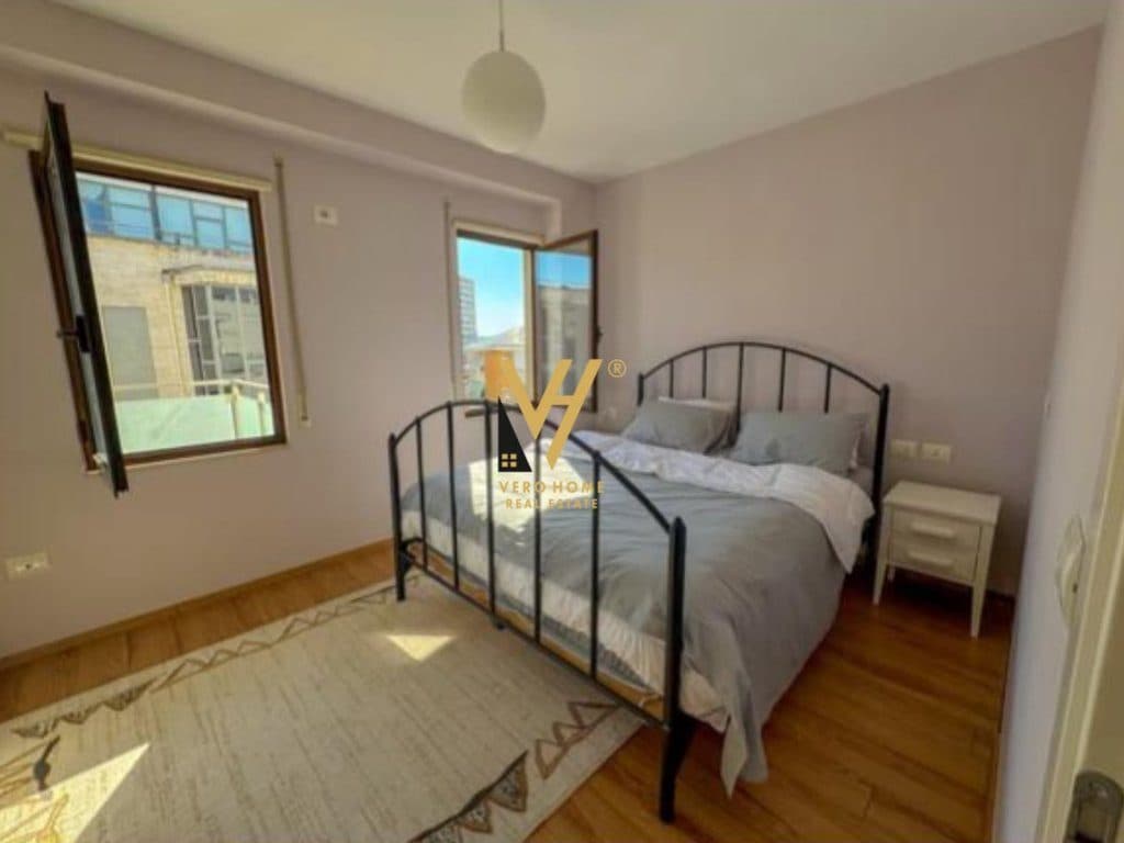 JEPET APARTAMENT 2+1+BLK ME QERA TE PROKURORIA E TIRANES 80.000 LEKE 4