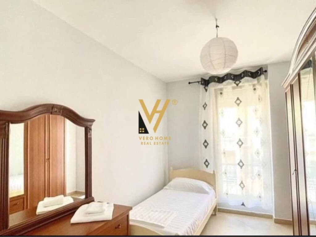 Jepet Apartament 2+1+ballkon me qera te Rruga Peti , Zoologjiku 110 m2 2