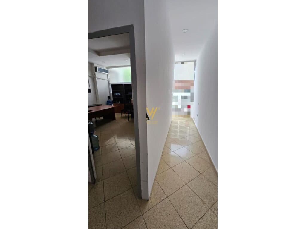 Shitet Ambient Biznesi te Kodra e Diellit 136 m2 4
