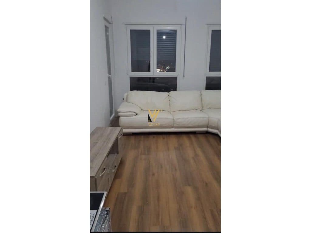 JEPET APARTAMENT 2+1+2 ME QERA NE KAMEZ 50.000 LEKE