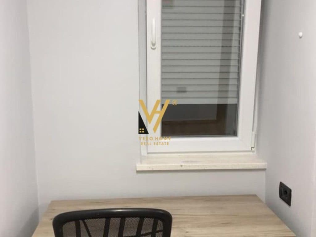 JEPET APARTAMENT 1+1 ME QERA TE MYSLYM SHYRI 63.000 LEKE 3
