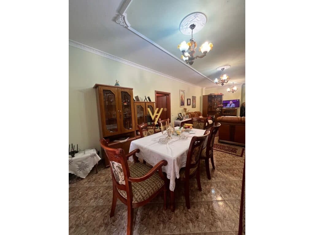 Shitet Apartament 1+1+ballkon te Ali Demi 73 m2 2