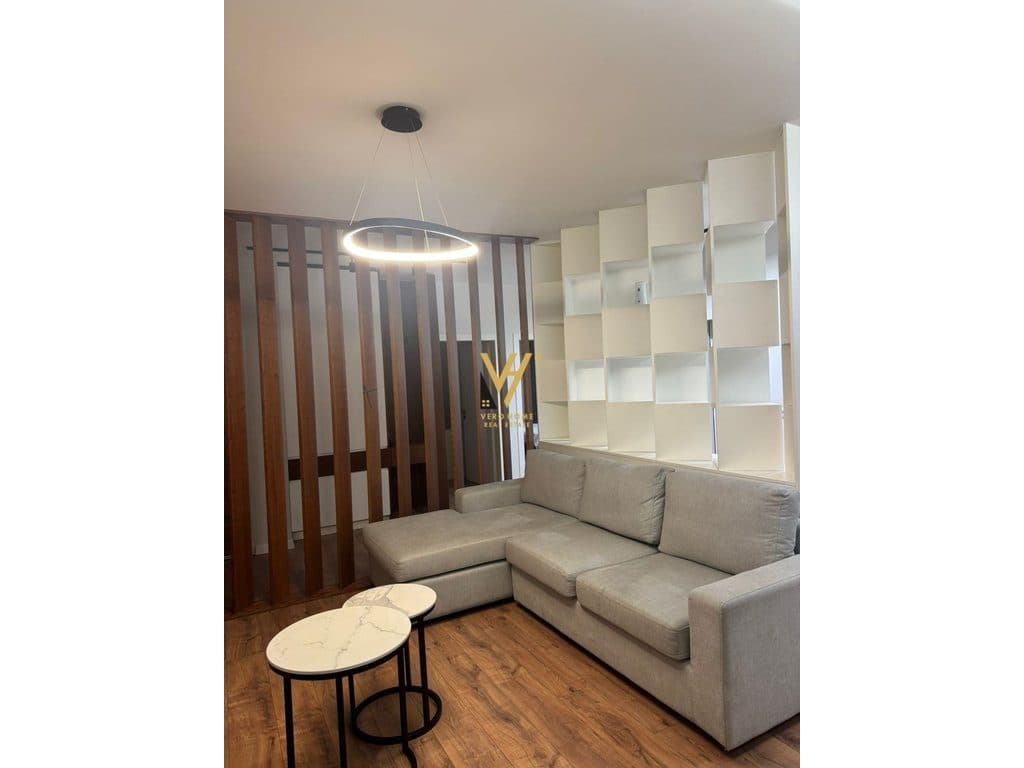 JEPET APARTAMENT 2+1+2+BLK ME QERA TE NENKALIMI I KRISTAL CENTER 800 EURO