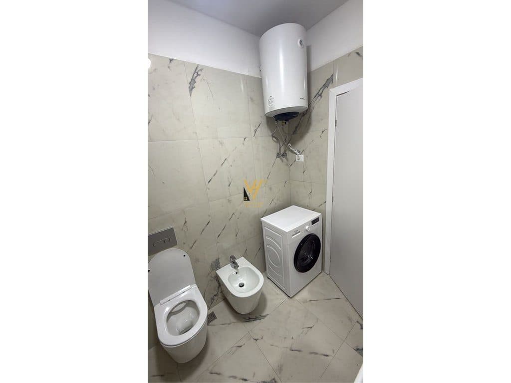 JEPET APARTAMENT 1+1+BLK ME QIRA TE RRUGA DRITAN HOXHA 55.000 LEKE 4