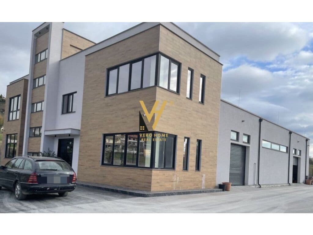 Jepet Magazine me qera ne Prush , Vaqarr 600 m2