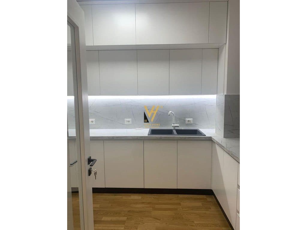 JEPET APARTAMENT 3+1+2+BLK ME QIRA NE ISH BLLOK 2.500 EURO 2