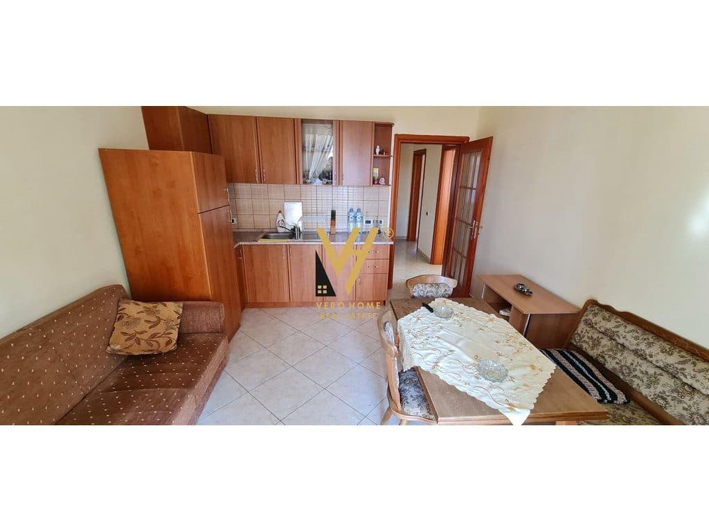 JEPET APARTAMENT 2+1+BLK ME QIRA TE PAZARI I RI 50.000 LEKE 3