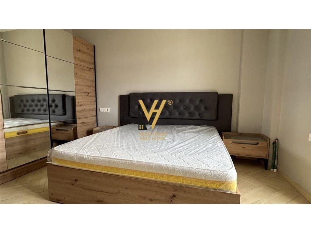 JEPET APARTAMENT 2+1+BLK ME QERA PRANE PEDIATRISE 750 EURO 3
