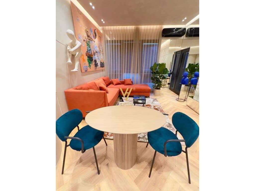 JEPET APARTAMENT LUKSOZ 1+1+BLK ME QIRA TE SQUARE 21-100.000 LEKE