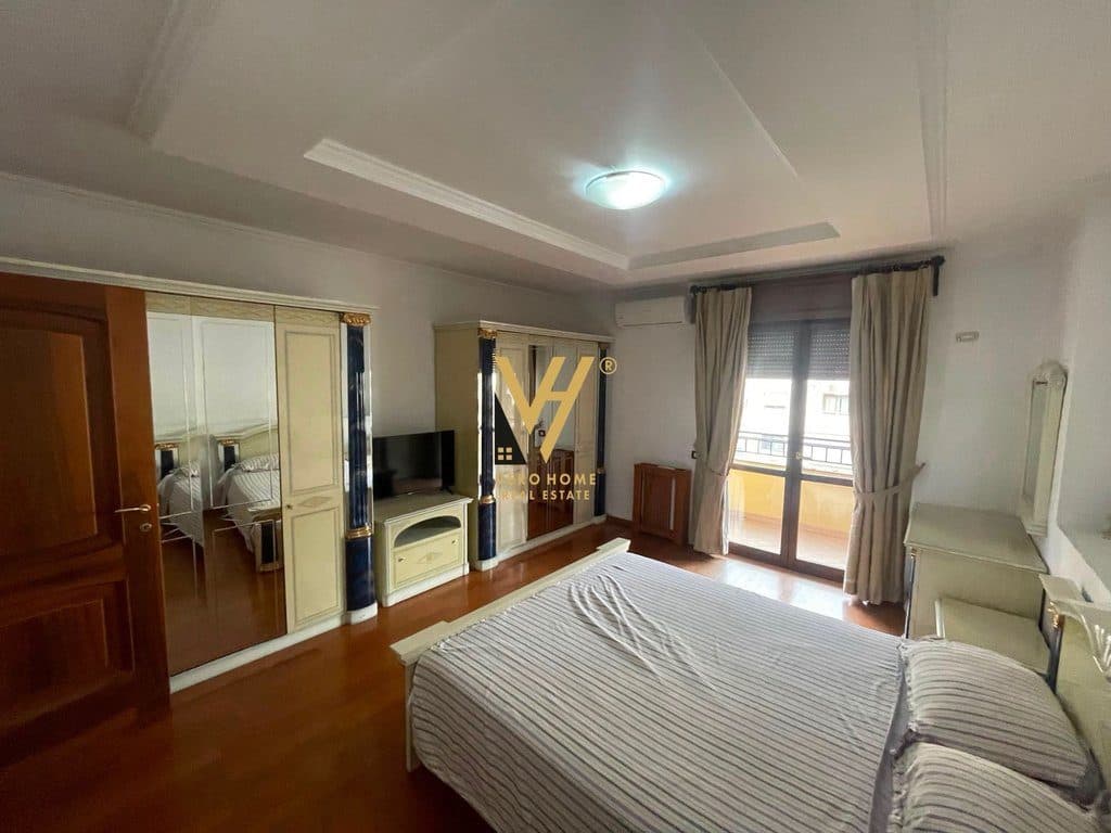 JEPET APARTAMENT 3+1+2+BLK ME QERA TEK KOMUNA E PARISIT 1.100 EURO 4