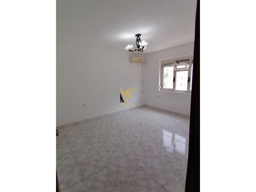 JEPET APARTAMENT 2+1+BLK ME QIRA TE RRUGA E KAVAJES 500 EURO 3