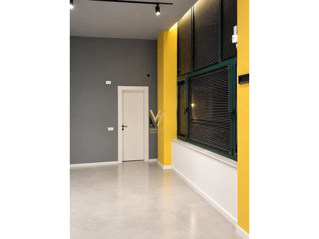 JEPET AMBIENT BIZNESI 70 M2 ME QIRA LIQENI ARTIFICIAL 700 EURO 2