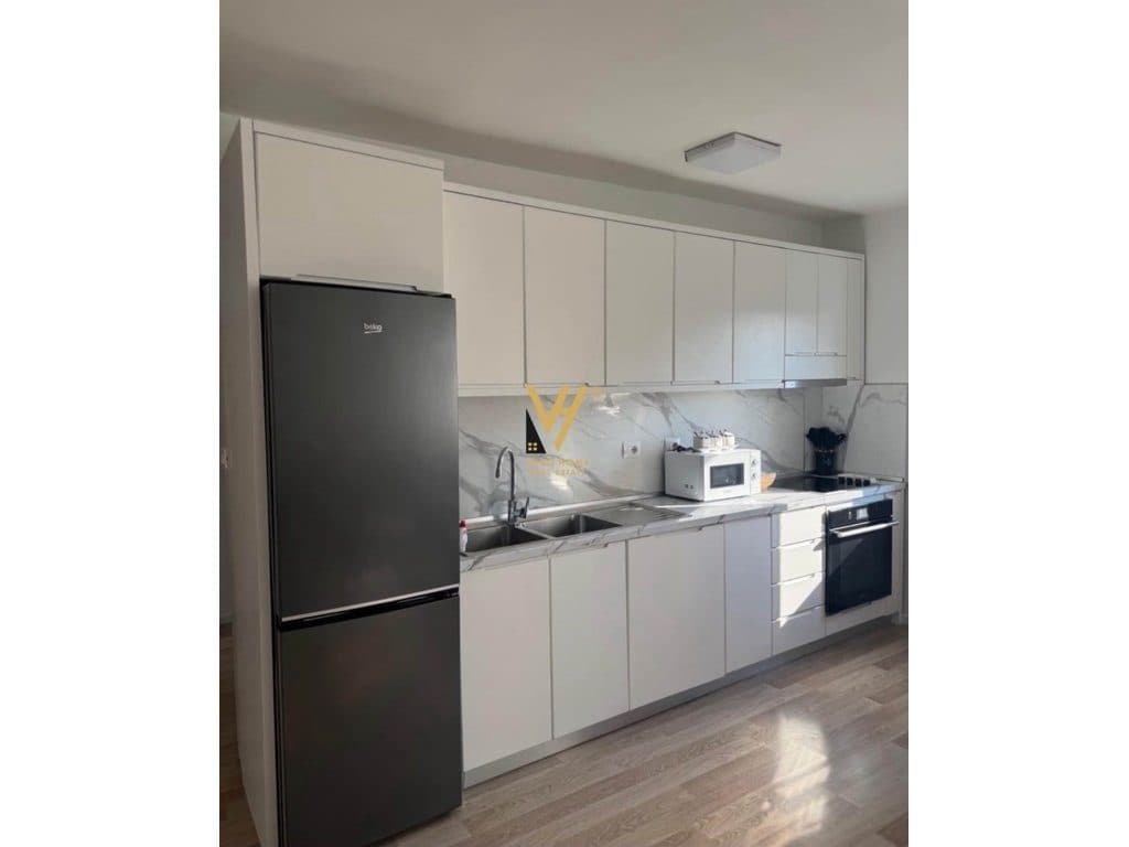 SHITET APARTAMENT 1+1+BLK TE RRUGA BARDHYL 13.500.000 LEKE 3