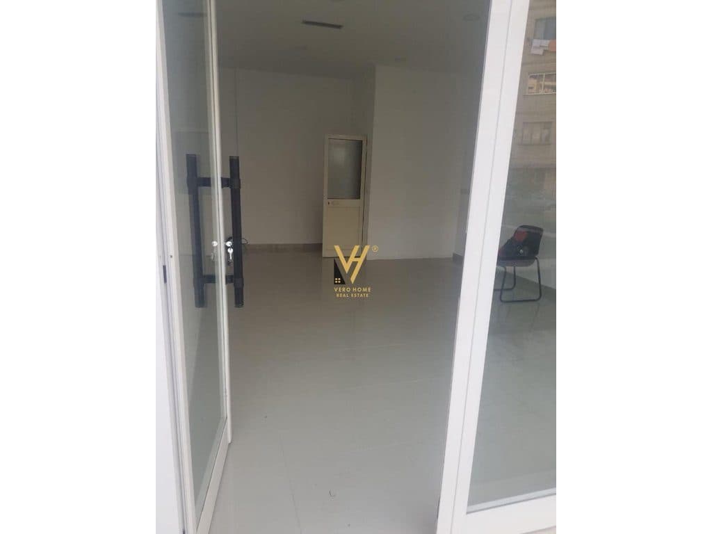 JEPET DYQAN 30M2 ME QERA NE VASIL SHANTO 400 EURO 3