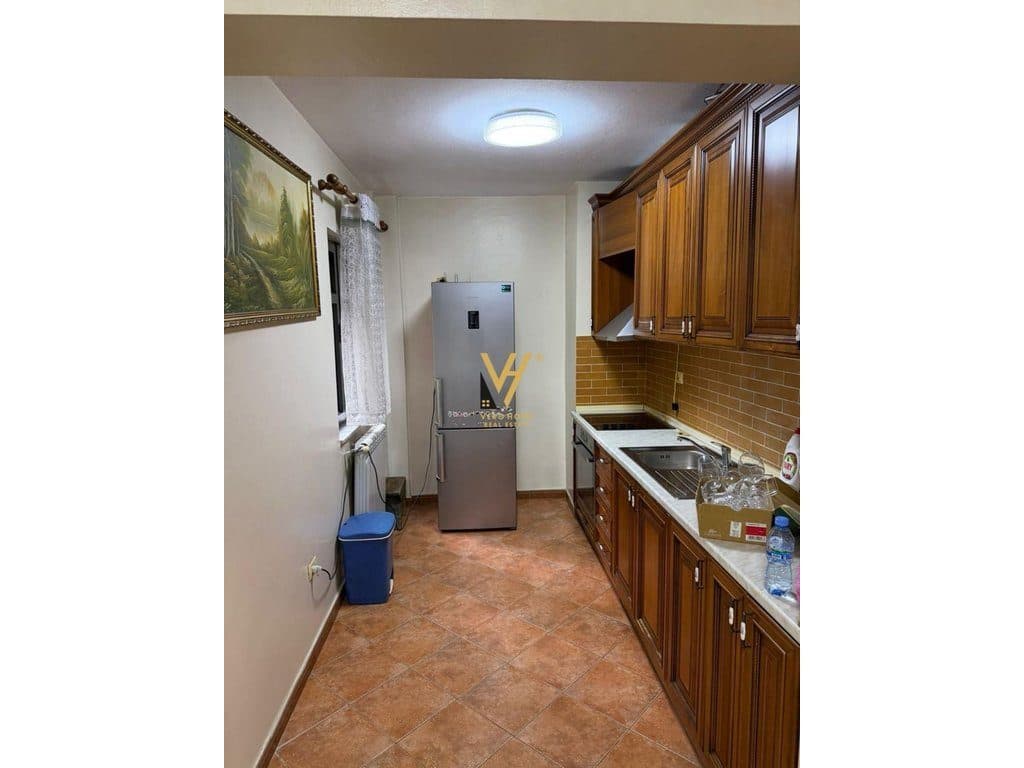 JEPET APARTAMENT 2+1 ME QIRA TE KTHESA E KAMZES 500 EURO 3