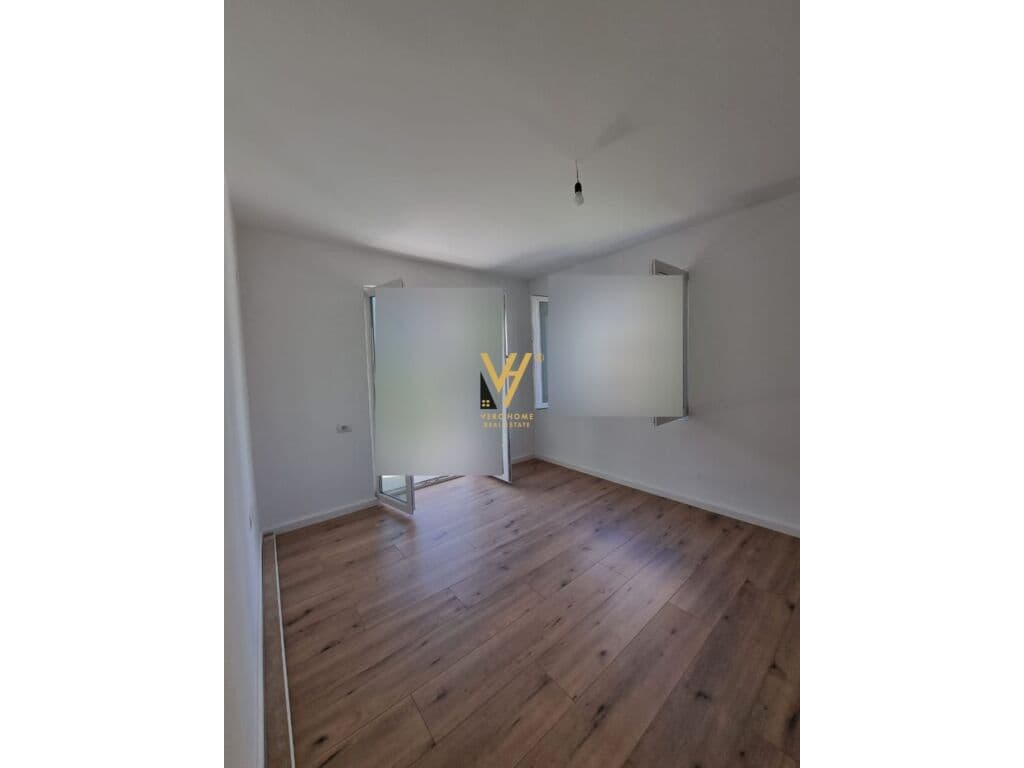 Shitet Apartament 2+1+ballkon te Rruga Mine Peza 60 m2