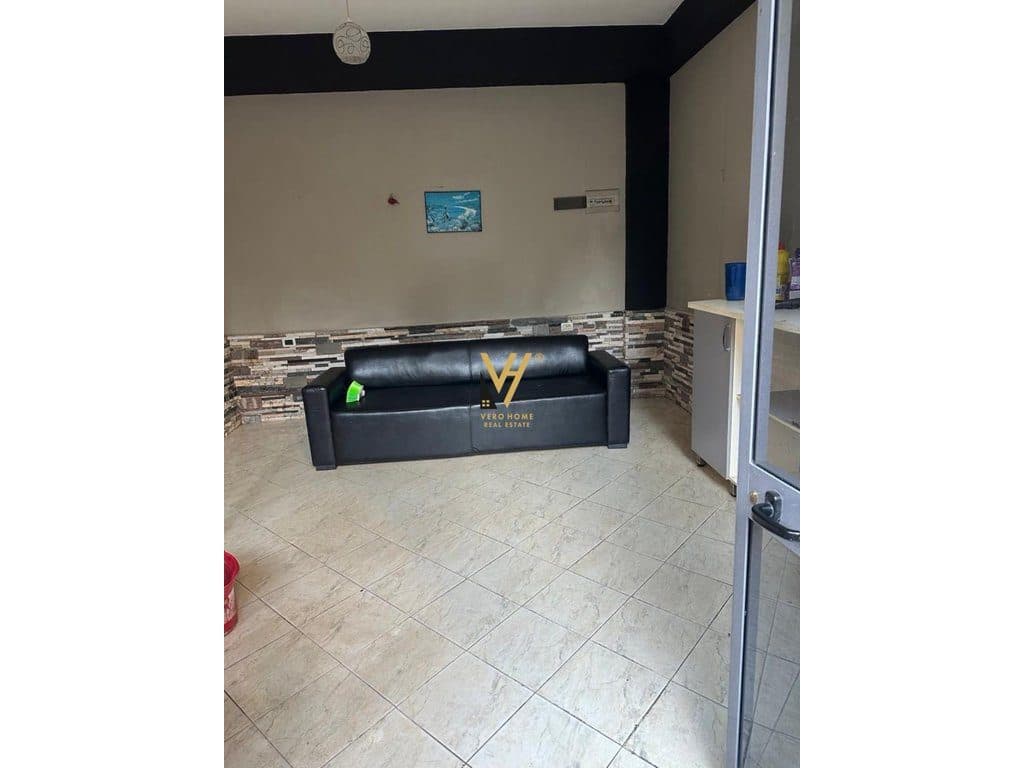 JEPET DYQAN 40 M2 ME QIRA TE RR.HIM KOLLI 500 EURO 1