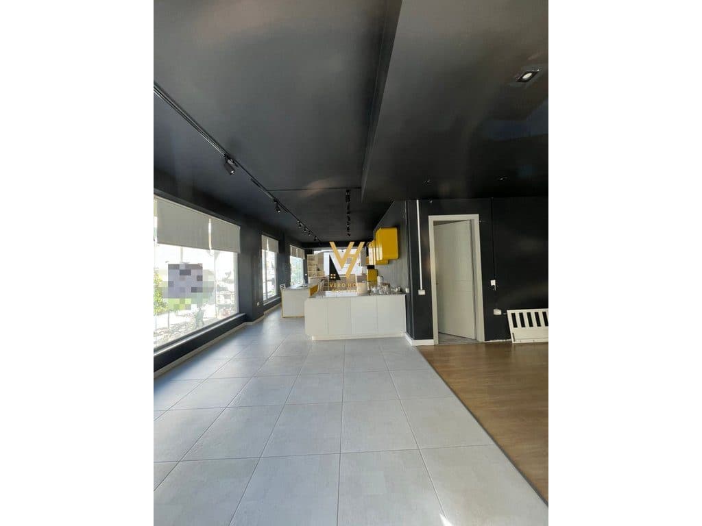 JEPET AMBIENT 150 M2 ME QIRA TE KOPSHTI ZOOLOGJIK 1.500 EURO 1