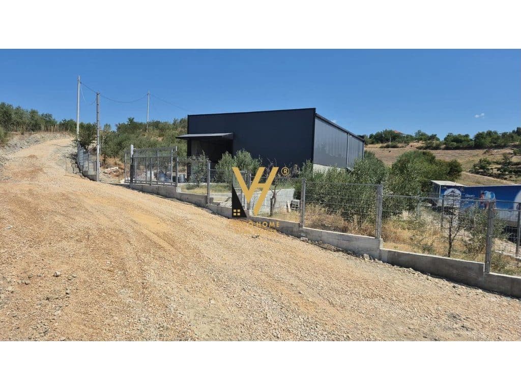 JEPET MAGAZINE 700 M2 ME QERA NE VAQARR 120.000 LEKE