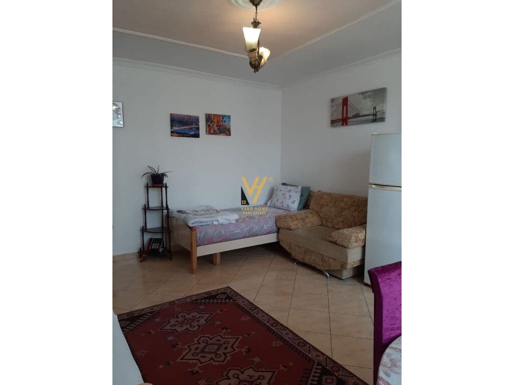 Jepet Apartament 2+1 me qera te Pediatria 70 m2 4
