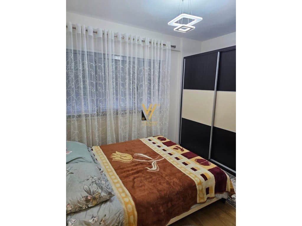 JEPET APARTAMENT 2+1+BLK ME QIRA TE RRUGA 5 MAJ 55.000 LEKE 3