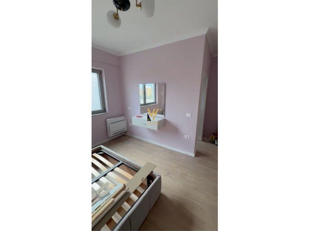 JEPET APARTAMENT 2+1+2+BLK ME QERA TEK ISH FUSHA E AVIACIONIT 800 EURO 4
