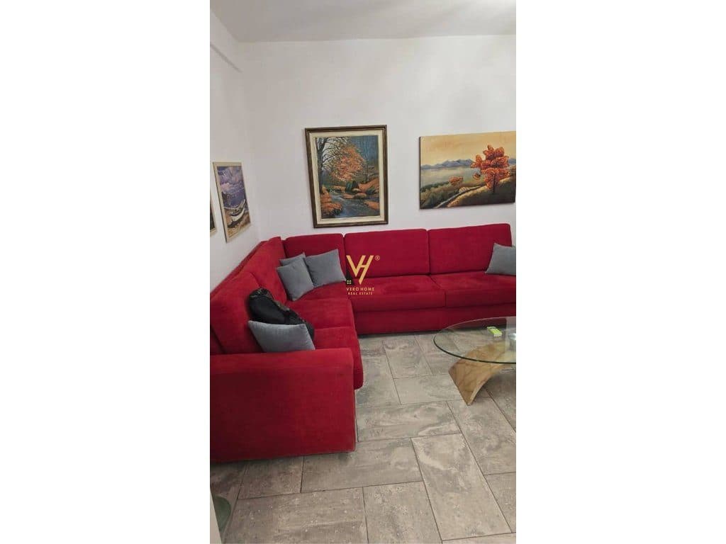 JEPET APARTAMENT 2+1+BLK ME QIRA TE MEDRESEJA 56.000 LEKE
