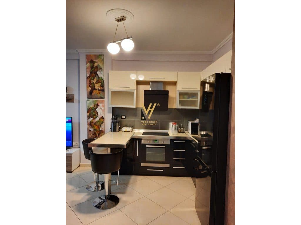 JEPET APARTAMENT 1+1 ME QIRA TE KODRA E DIELLIT 50.000 LEKE 3