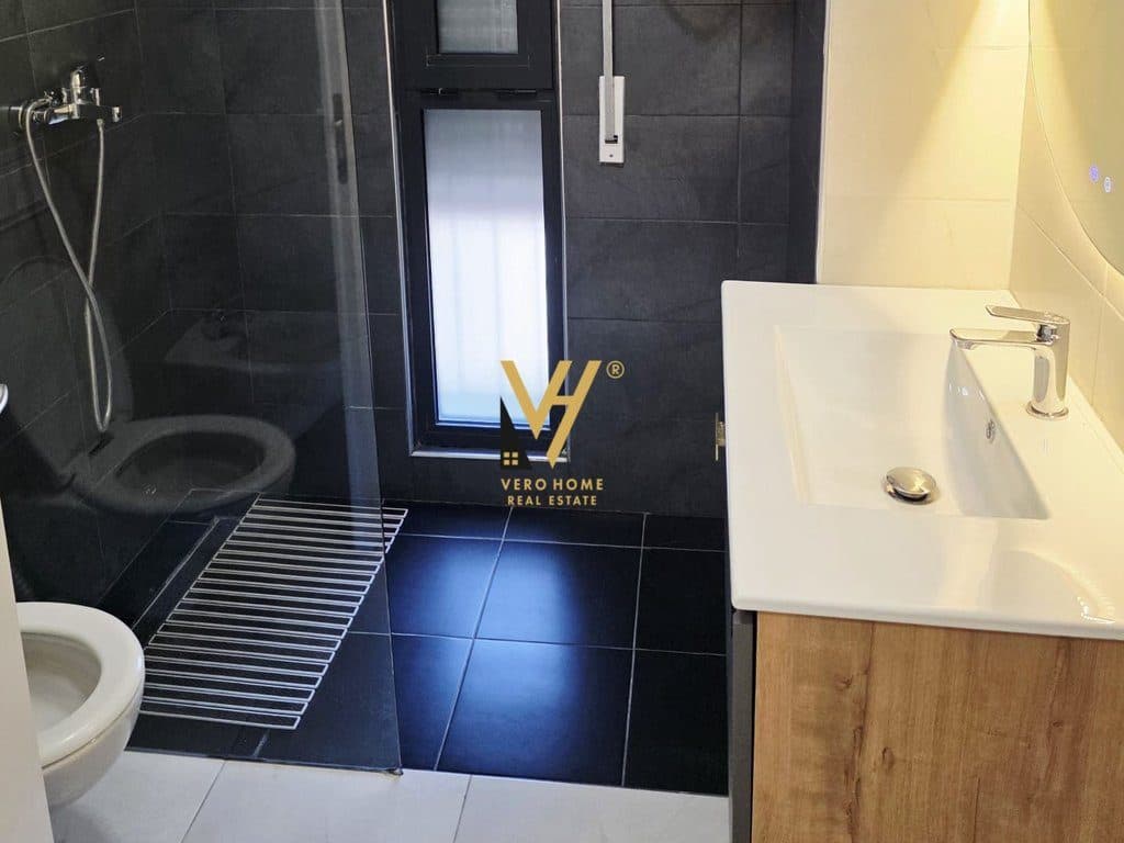 JEPET APARTAMENT 1+1+BLK ME QIRA TE KOMUNA PARISIT, OLIMPIKU 800 EURO 4