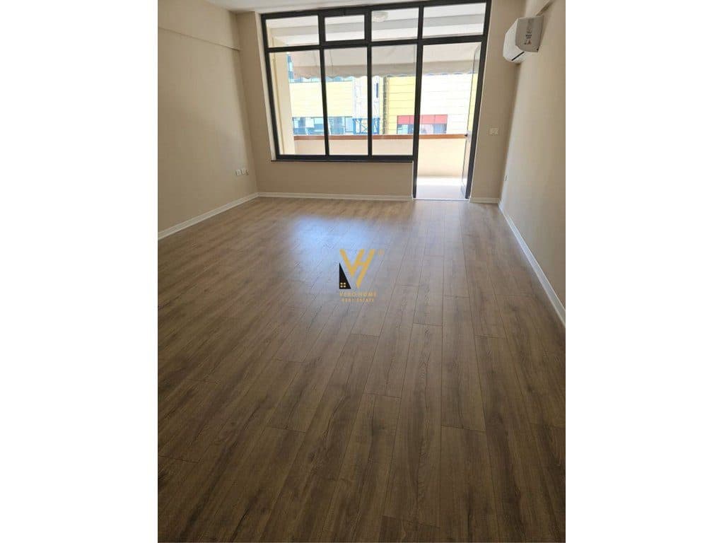 JEPET APARTAMENT DUPLEX 2+1+2 BLK ME QIRA NE QENDER 1.000 EURO 3