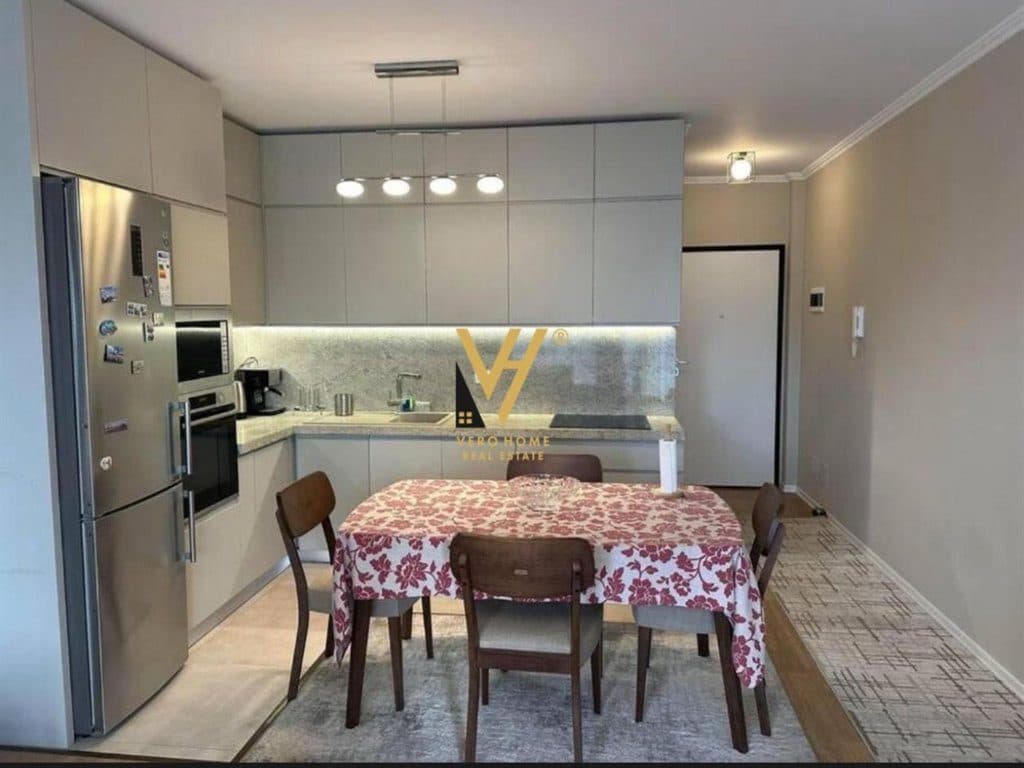 JEPET APARTAMENT 2+1+BLK ME QERA TE FIORI DI BOSKO 800 EURO 3