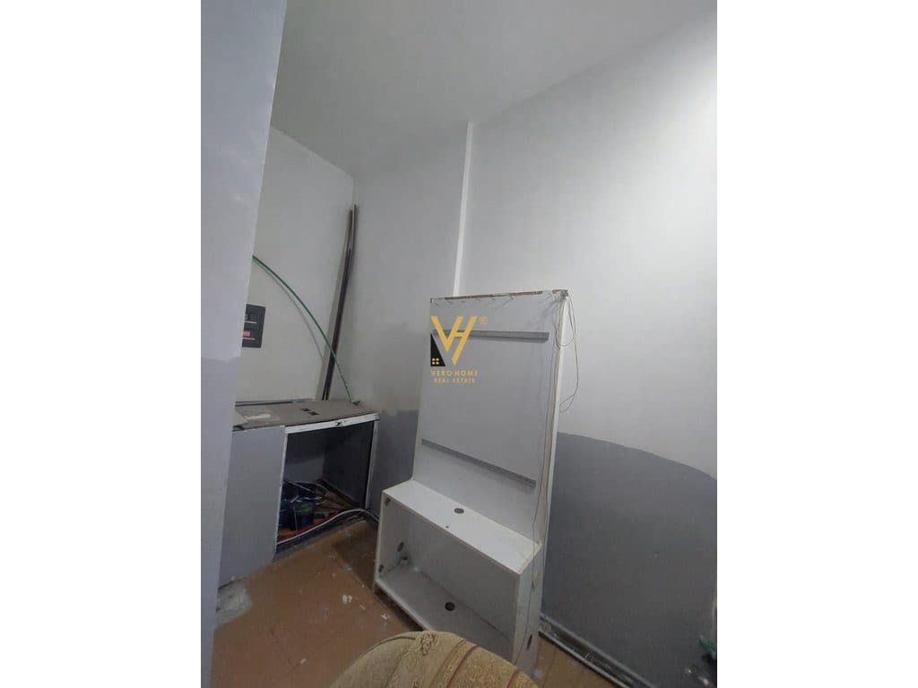 SHITET DYQAN 36 M2 TE ISH TREGU ELEKTRIK 50.000 EURO 2