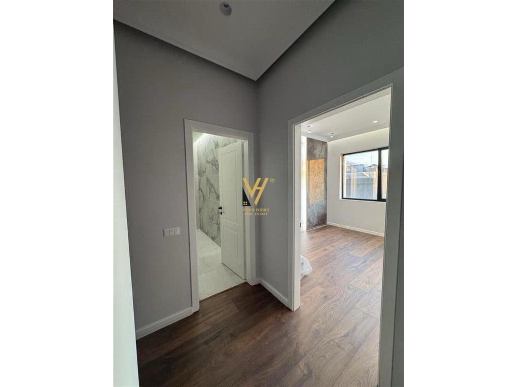JEPET ZYRE 12M2 ME QERA NE VASIL SHANTO 400 EURO 3