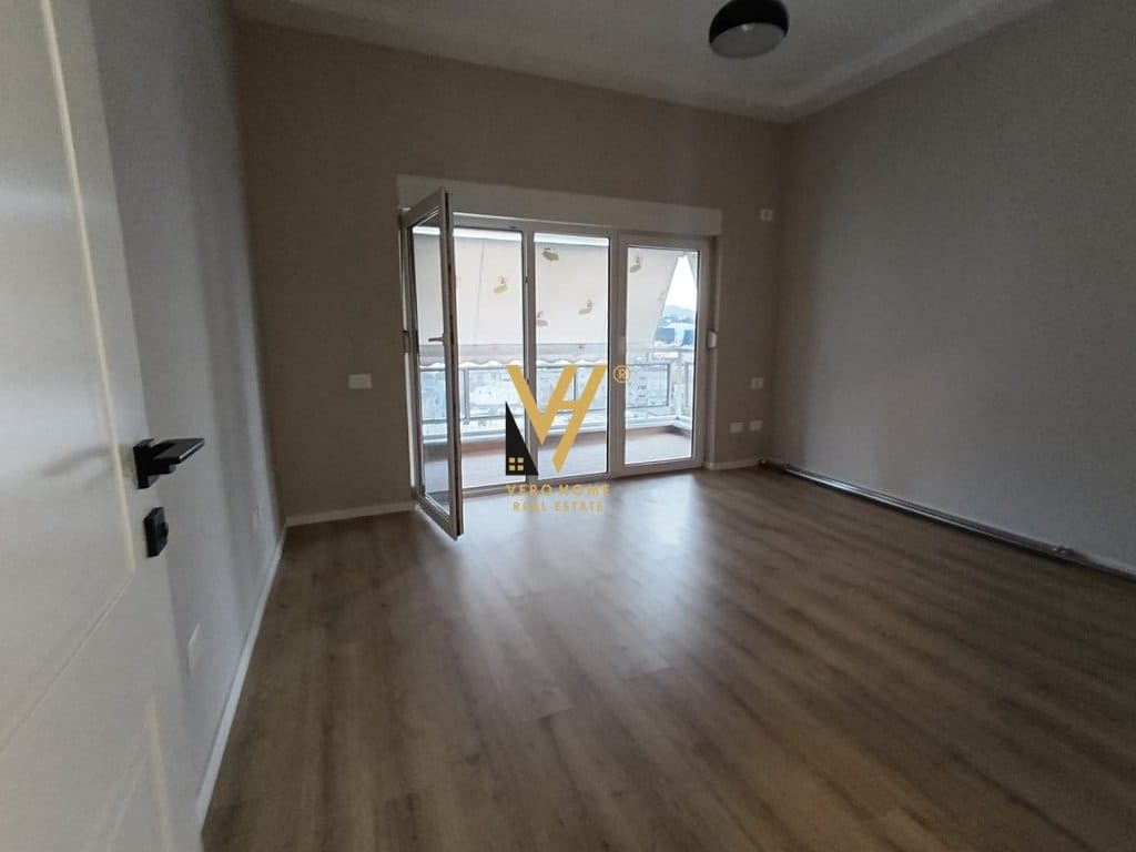 SHITET APARTAMENT 2+1+BLK TE VARRI I BAMIT 198.000 EURO 4