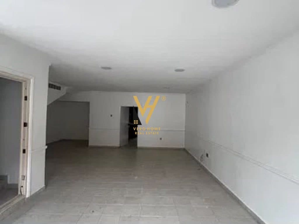 SHITET NJESI BIZNESI 65 M2 TE STADIUMI DINAMO 650.000 EURO 1