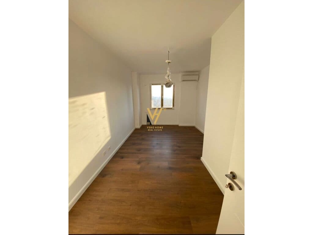 Jepet Zyre me qera te Rruga e Barrikadave 115 m2