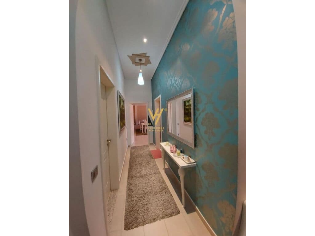 Shitet Penthouse 2+1+2+post parkimi te Fresku 149 m2 3